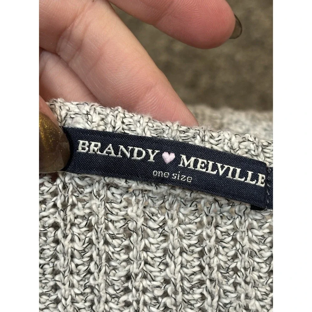Brandy Melville OS‎ gray knit sweater 🤍 boxy fit made in Italy